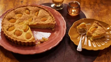 Torta de Pêssego Simples: Uma Sobremesa que É Amor em Cada Mordida! Torta de Pêssego Simples: Uma Sobremesa que É Amor em Cada Mordida!