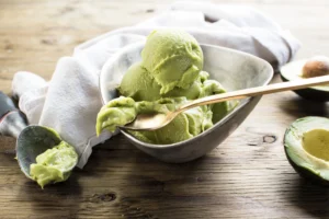 Receita de Sorvete de abacate com limão e gengibre