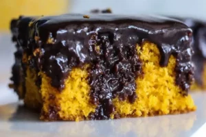 Bolo de Cenoura com Cobertura de Chocolate: Uma Combinação Perfeita!