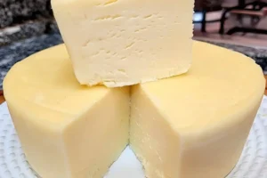 Queijo Caseiro Com Apenas 4 Ingredientes
