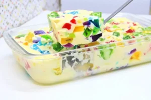 Gelatina Mosaico Cremosa: Uma Delícia Colorida