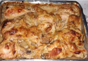 Frango Assado no Forno com Maionese e Creme de Cebola: Uma Delícia Irresistível